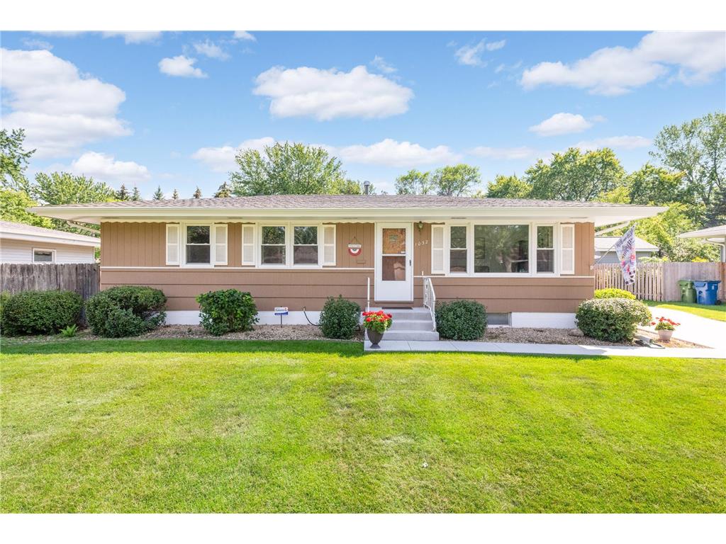 1032 Hackmann Circle NE, Fridley, MN 55432 MLS 6242017 Edina Realty