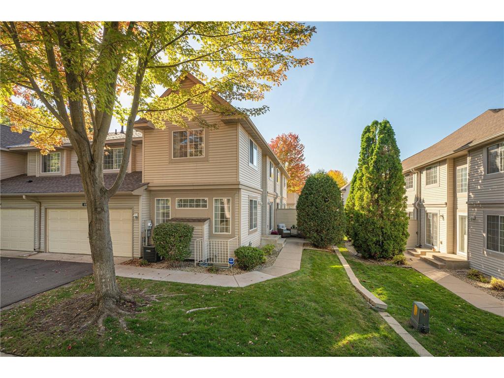 1032 Lovell Avenue W Roseville MN 55113 6636959 image1