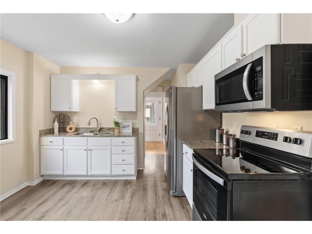 1032 Minnehaha Avenue E Saint Paul MN 55106 7053803 image25