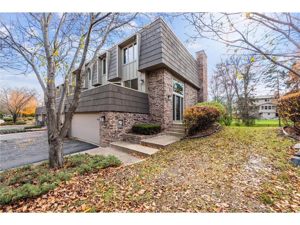 10326 Berkshire Road Bloomington MN 55437 6445313 image1