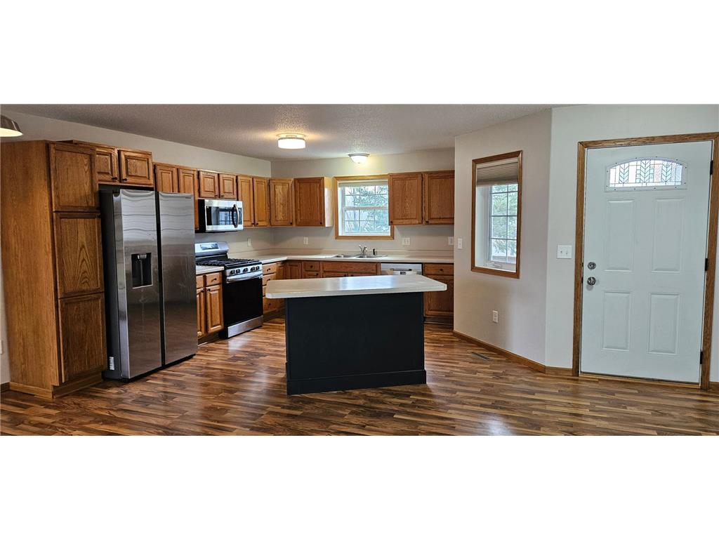 1033 5th Avenue NW Perham MN 56573 7054731 image2