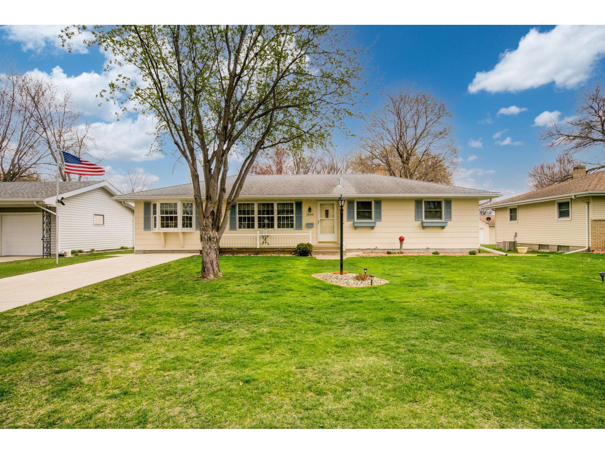 1033 Atwood Street S, Shakopee, MN 55379 MLS 5743829 Edina Realty