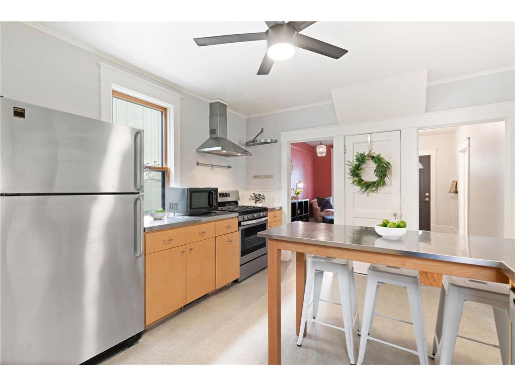 1033 Churchill Street Saint Paul MN 55103 6701652 image1