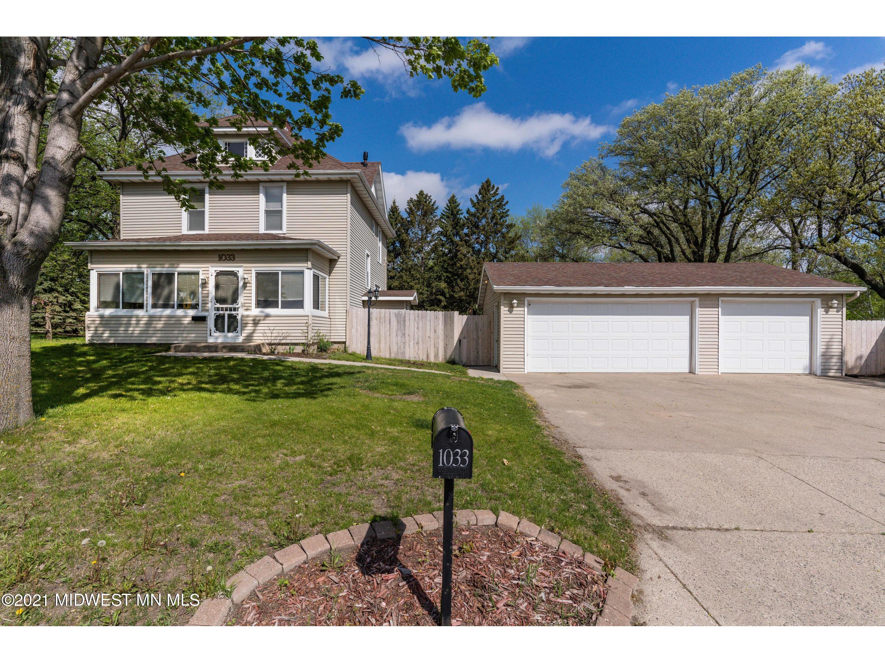 1033 Friberg Avenue, Fergus Falls, MN 56537 MLS 6064947 Edina Realty