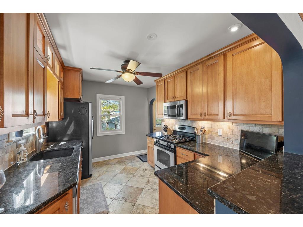 1033 Smith Avenue S West Saint Paul MN 55118 7069271 image10