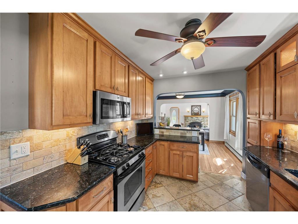 1033 Smith Avenue S West Saint Paul MN 55118 7069271 image11