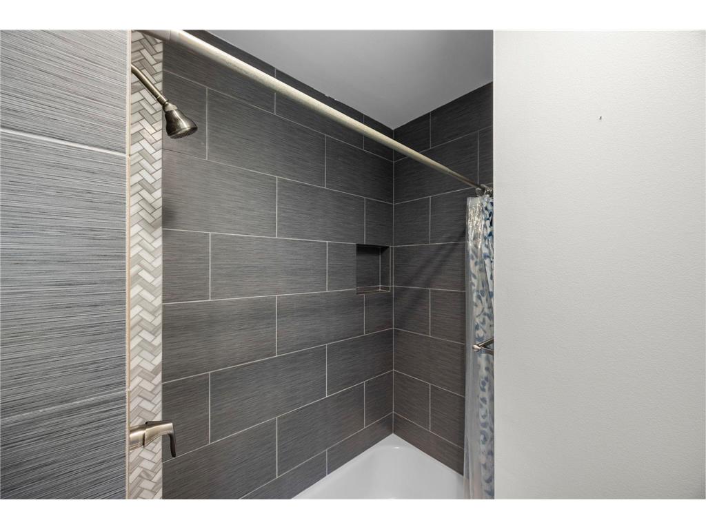 1033 Smith Avenue S West Saint Paul MN 55118 7069271 image16
