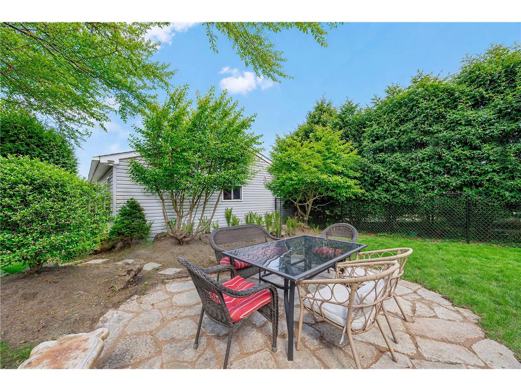 1033 Smith Avenue S West Saint Paul MN 55118 7069271 image42