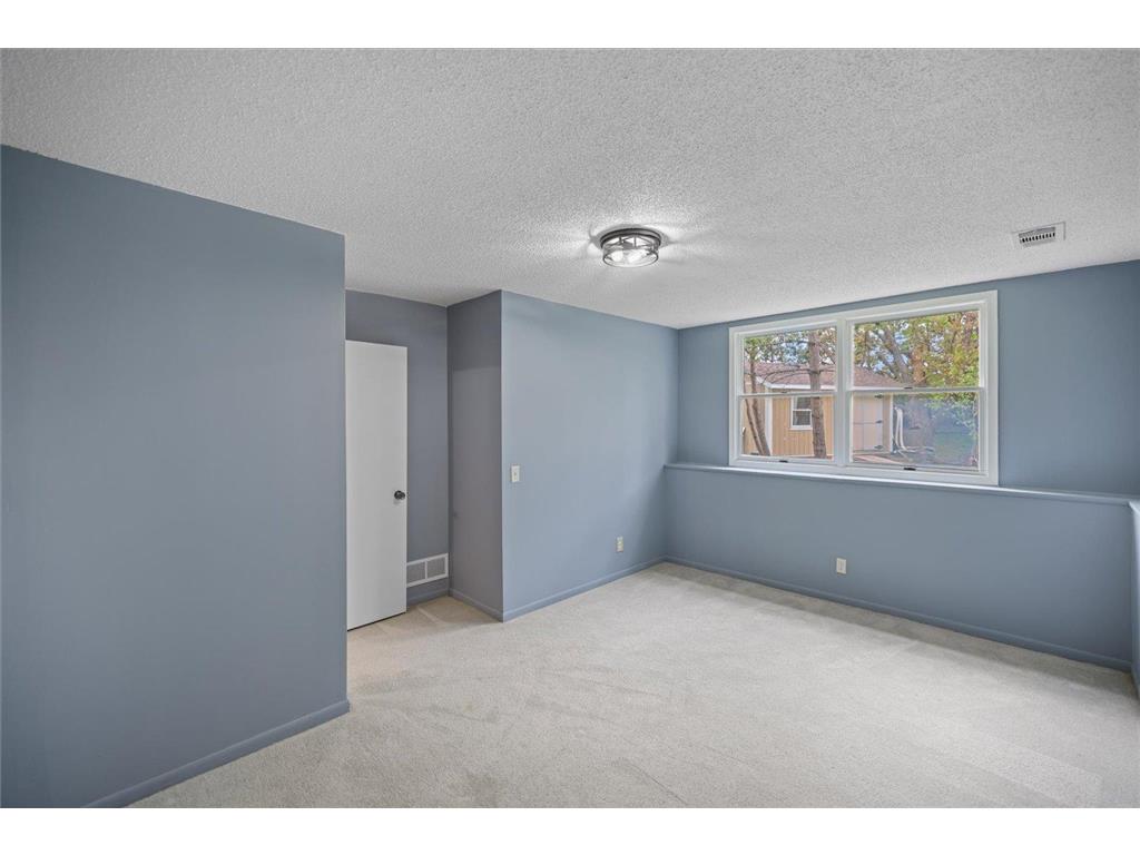 10330 Rhode Island Circle Bloomington MN 55438 7067694 image28