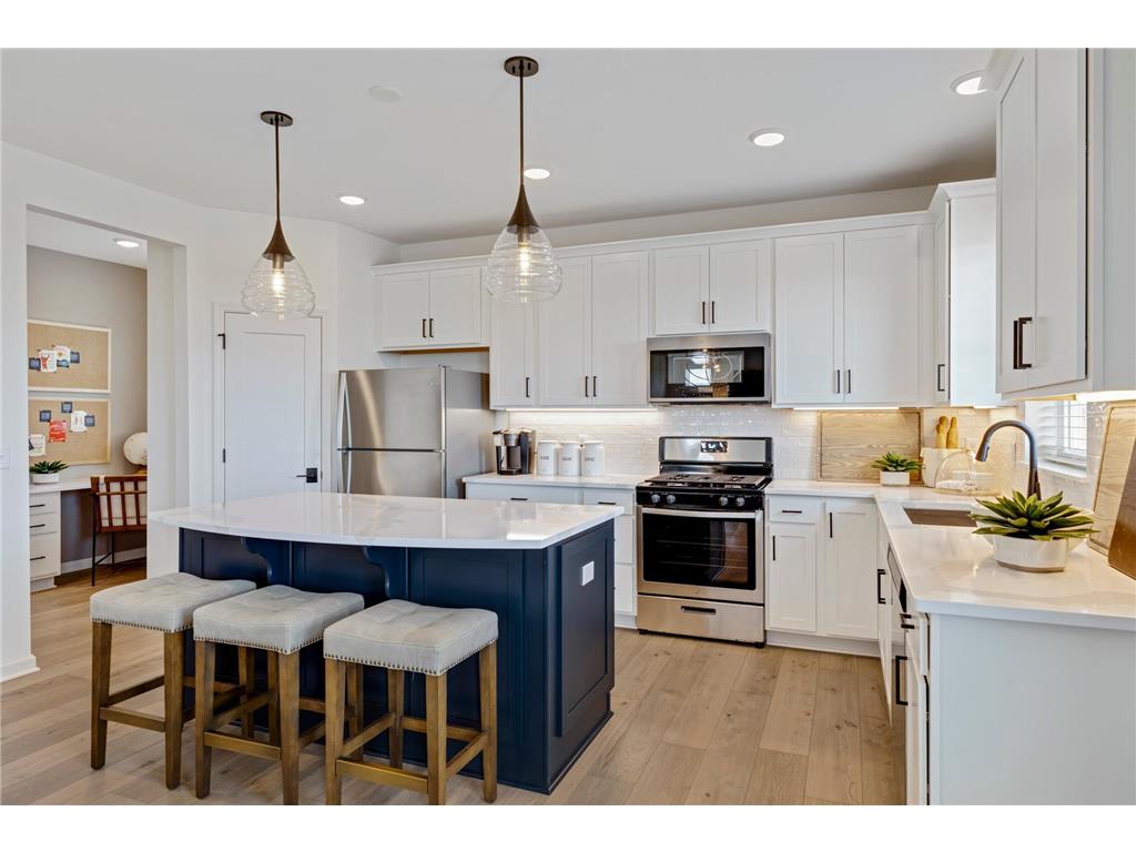 10331 McGregor Boulevard Woodbury MN 55129 6305786 image1