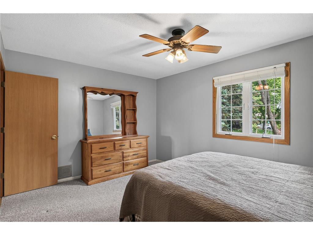 10332 102nd Place N Maple Grove MN 55369 7101002 image24