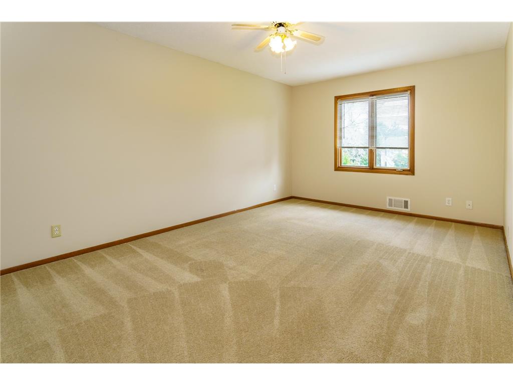 10332 Balsam Lane Eden Prairie MN 55347 7094623 image11
