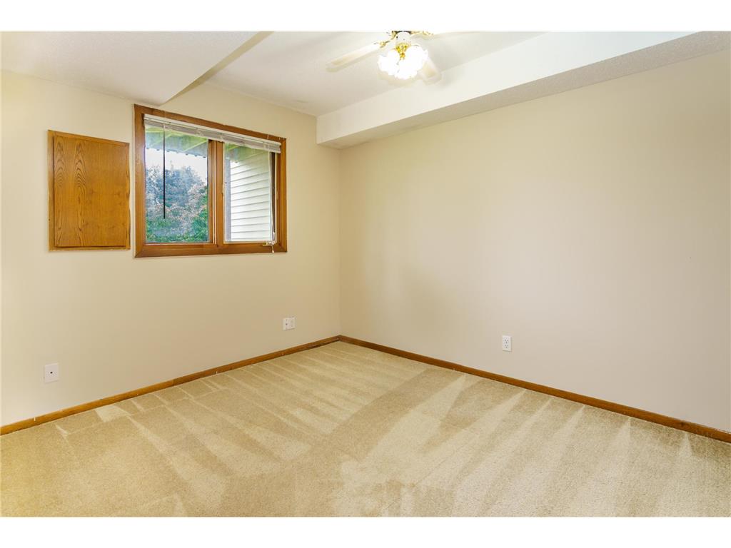 10332 Balsam Lane Eden Prairie MN 55347 7094623 image17