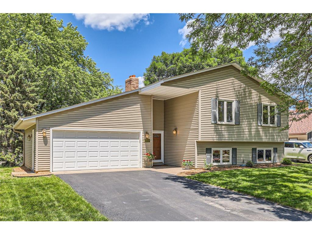 10340 Englewood Drive Eden Prairie MN 55347 6569131 image1