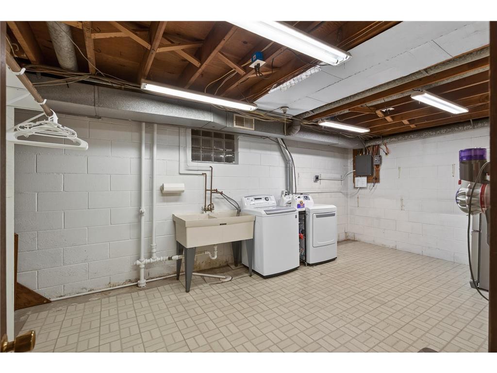 10340 York Lane Bloomington MN 55431 7073627 image40