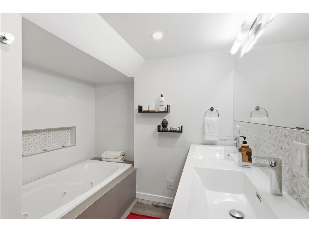 10348 Upton Avenue S Bloomington MN 55431 7085482 image24