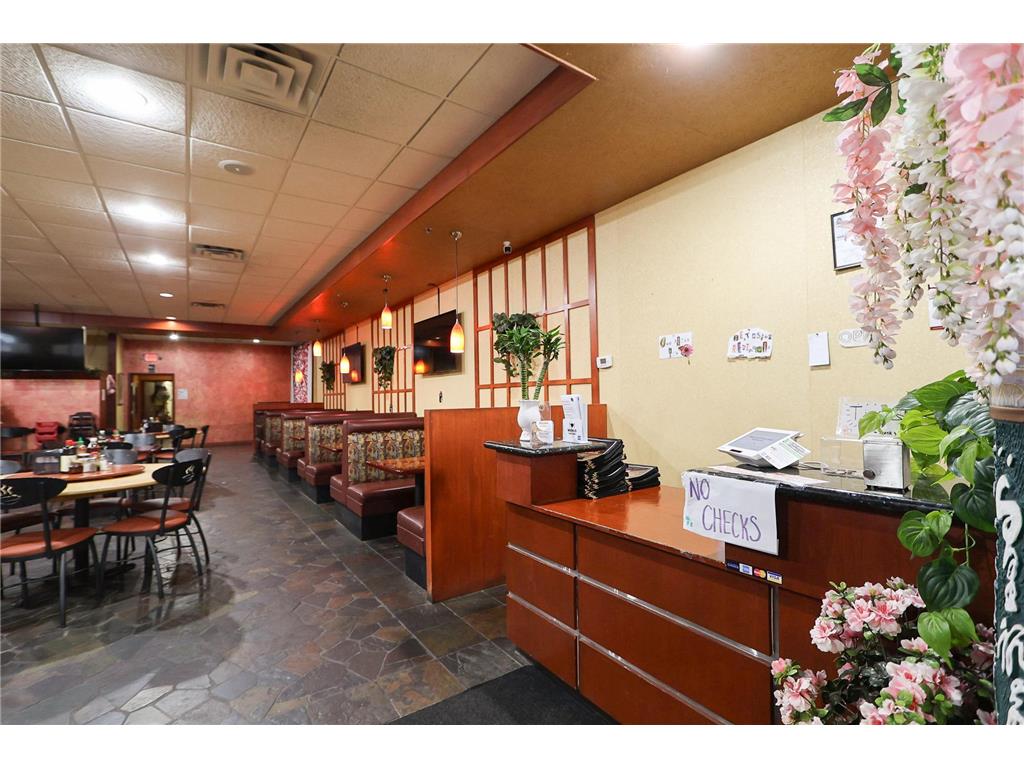 1035 Highway 96 W Shoreview MN 55126 7057974 image3