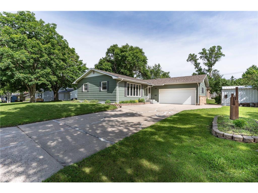 1035 Jefferson Place Fergus Falls MN 56537 6741754 image1