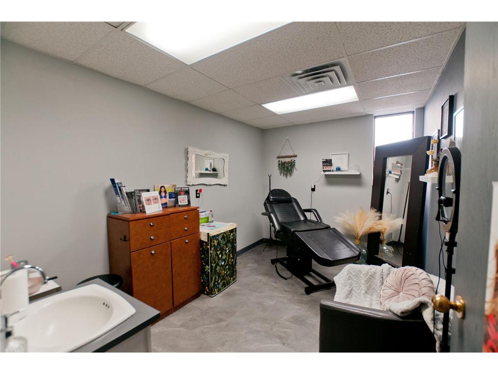 1035 N Main Street #1S Rice Lake WI 54868 7007050 image14