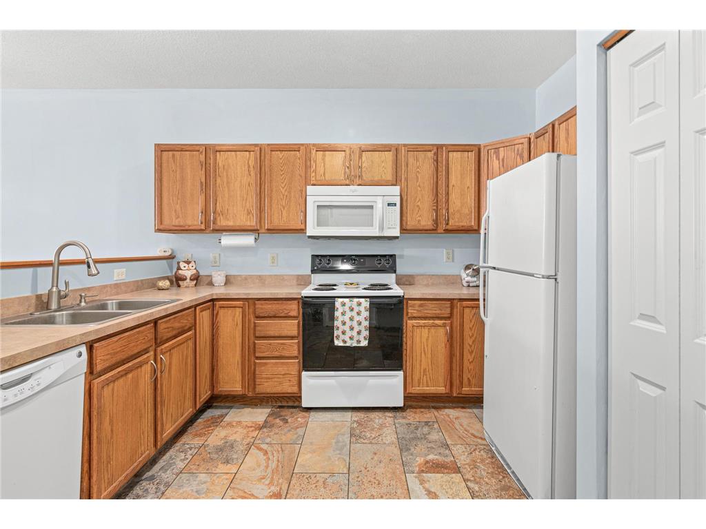 1035 Providence Drive Shakopee MN 55379 7007903 image11