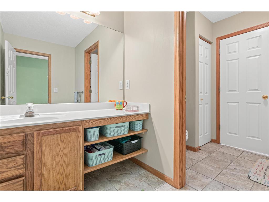 1035 Providence Drive Shakopee MN 55379 7007903 image20