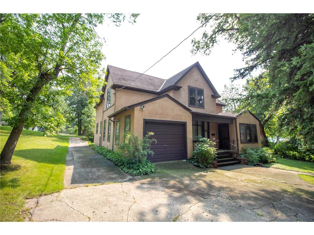 1035 Summit Avenue Detroit Lakes MN 56501 6379015 image1