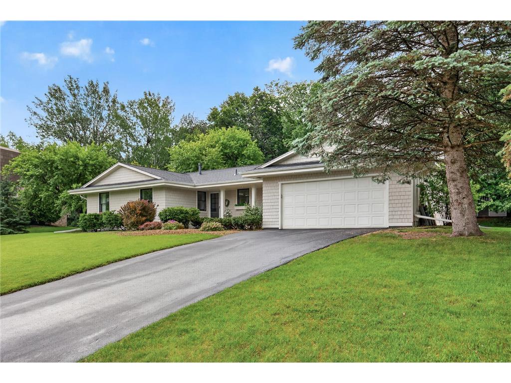 10351 Wildwood Circle Bloomington MN 55437 7092912 image2