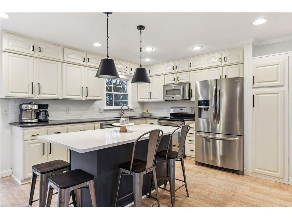 10351 Zinran Circle S Bloomington MN 55438 6472273 image1