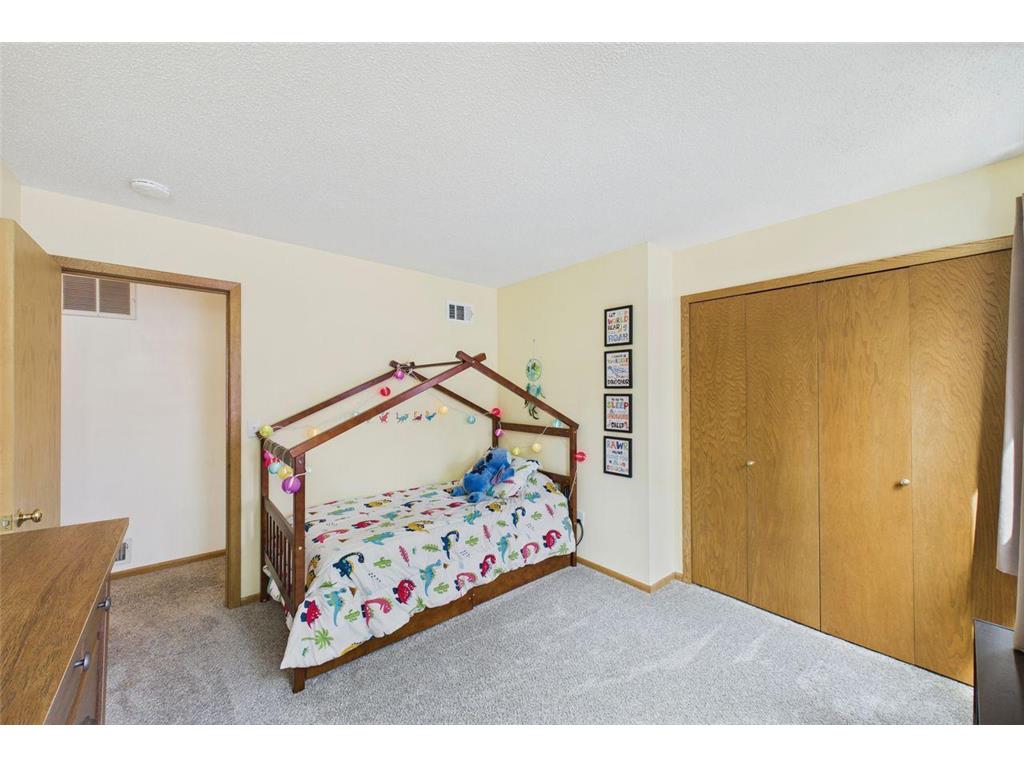 10358 Lee Drive Eden Prairie MN 55347 7069929 image16