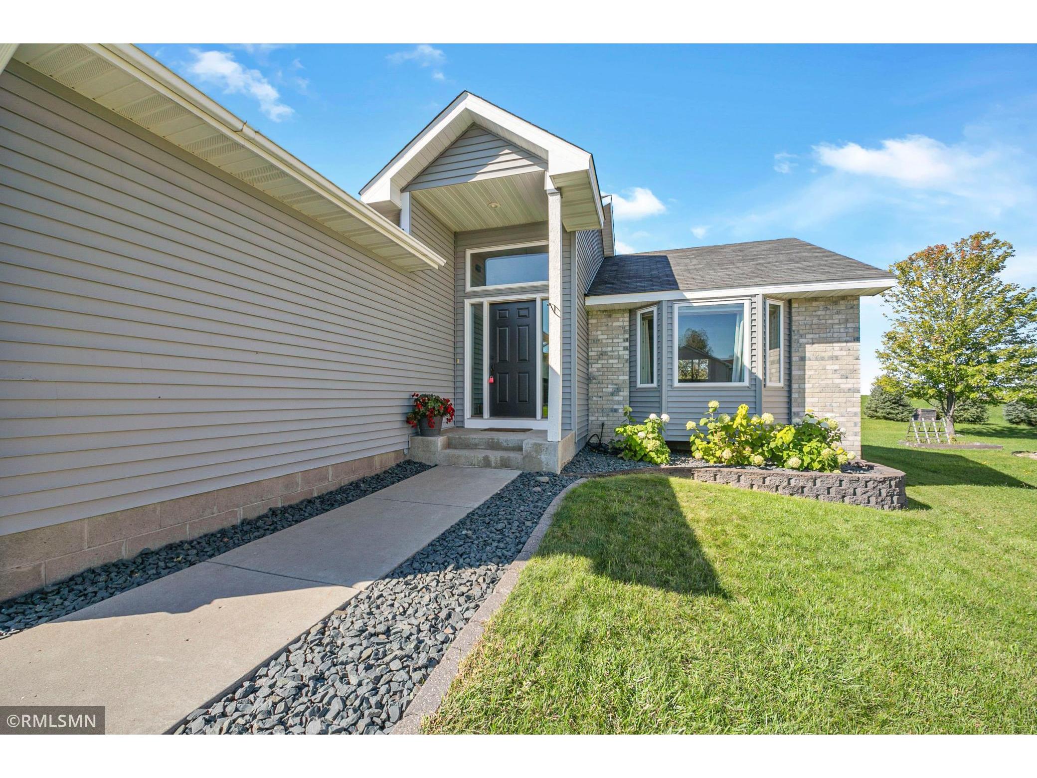 1036 Chestnut Street S Belle Plaine MN 56011 6103772 image1