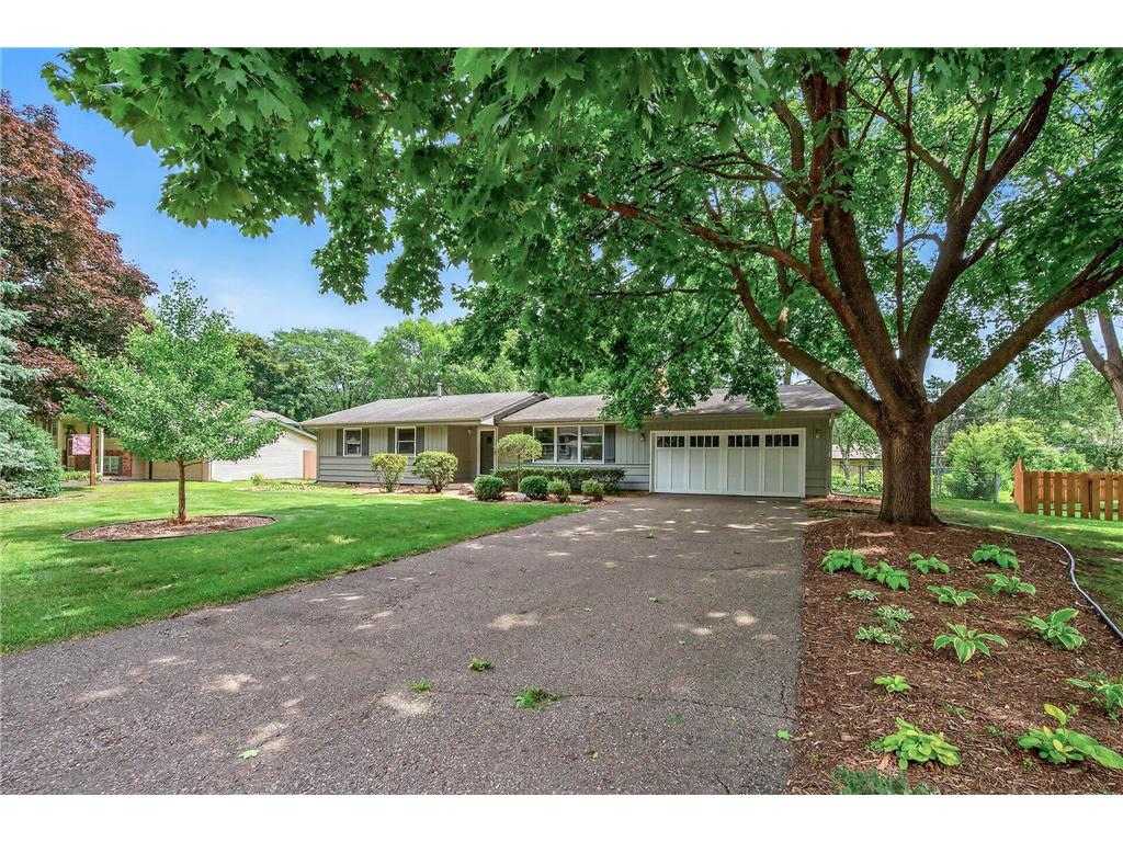 10361 York Lane Bloomington MN 55431 6757031 image1