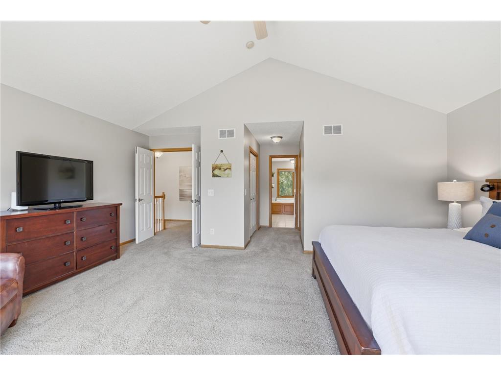 10362 Waterfront Drive Woodbury MN 55129 7094788 image26