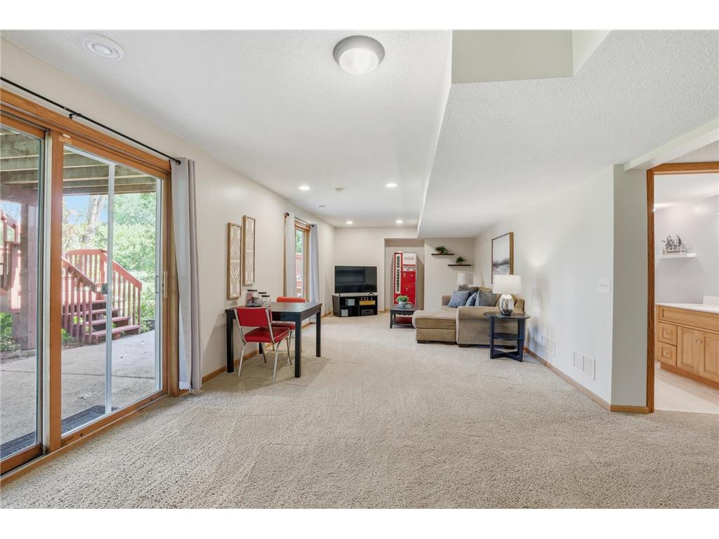 10362 Waterfront Drive Woodbury MN 55129 7094788 image33