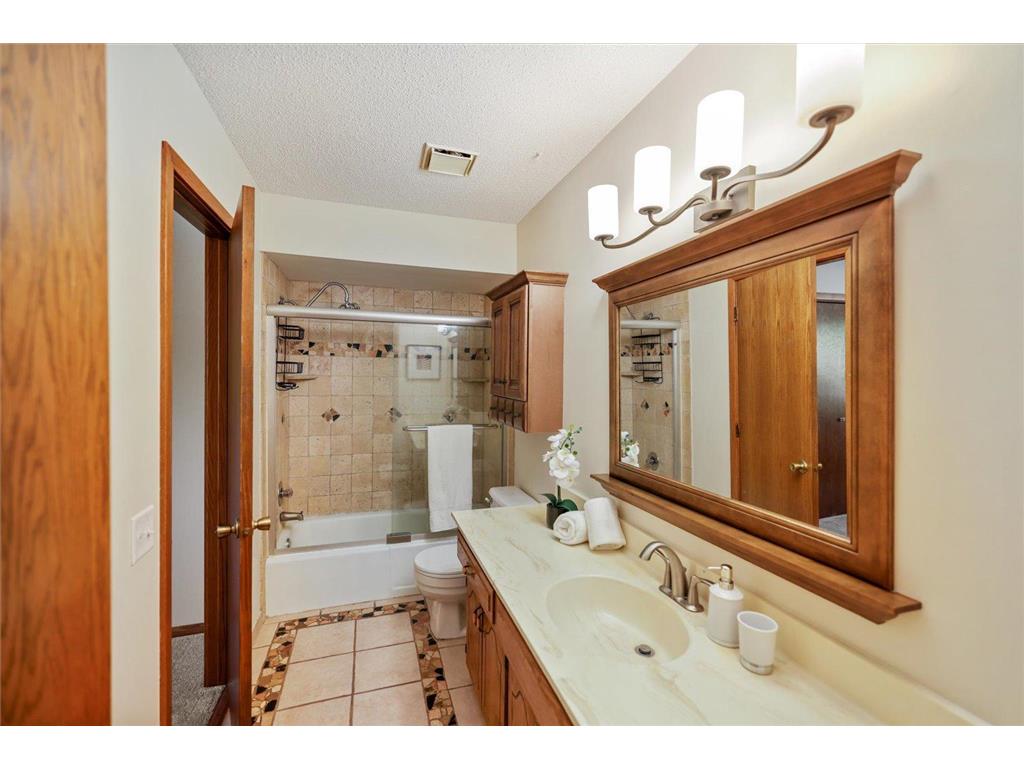 10365 Buckingham Drive Eden Prairie MN 55347 7024590 image27