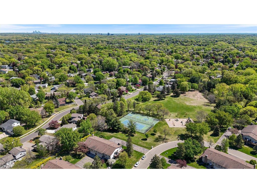 10365 Buckingham Drive Eden Prairie MN 55347 7024590 image60