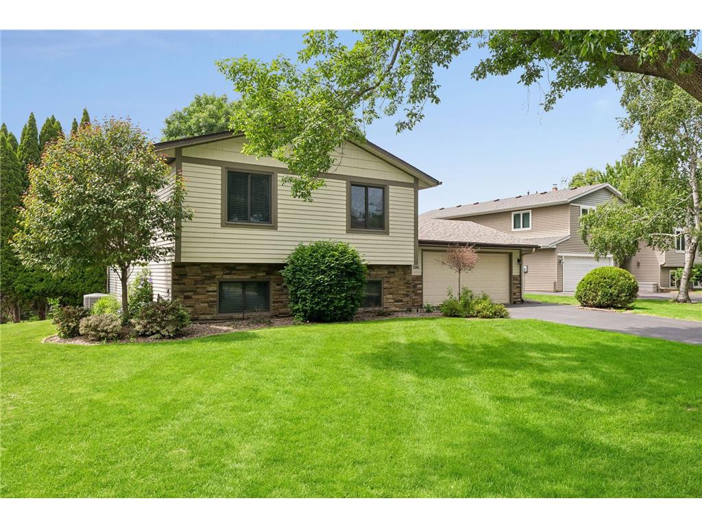 10366 Concord Drive Eden Prairie MN 55347 7087444 image1