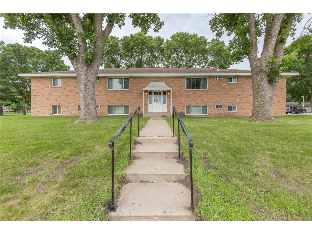 1037 Spencer Street S Shakopee MN 55379 6569471 image1