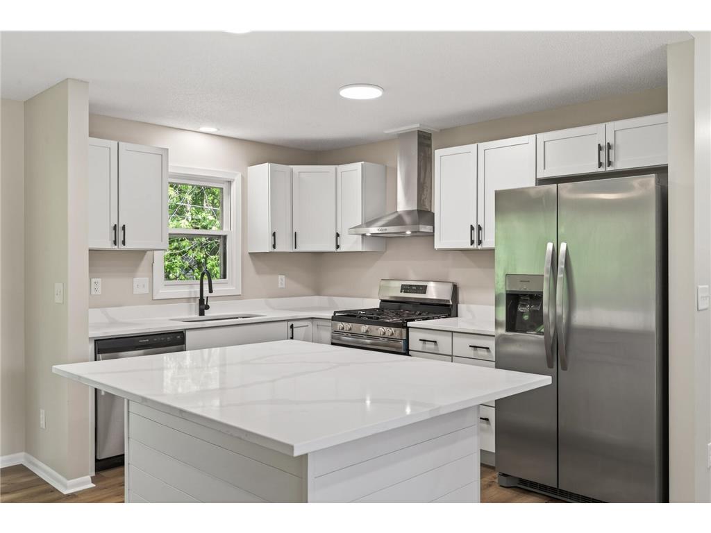 10370 Flamingo Street NW Coon Rapids MN 55433 7087759 image2