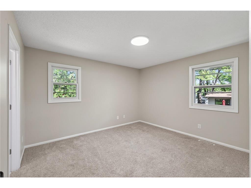 10370 Flamingo Street NW Coon Rapids MN 55433 7087759 image8