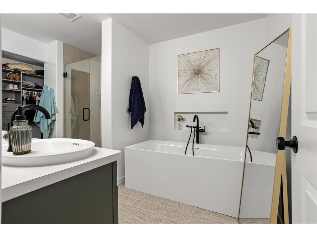1038 Ashley Drive W West Fargo ND 58078 7095658 image26