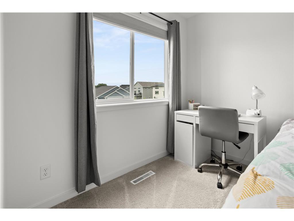 1038 Ashley Drive W West Fargo ND 58078 7095658 image36