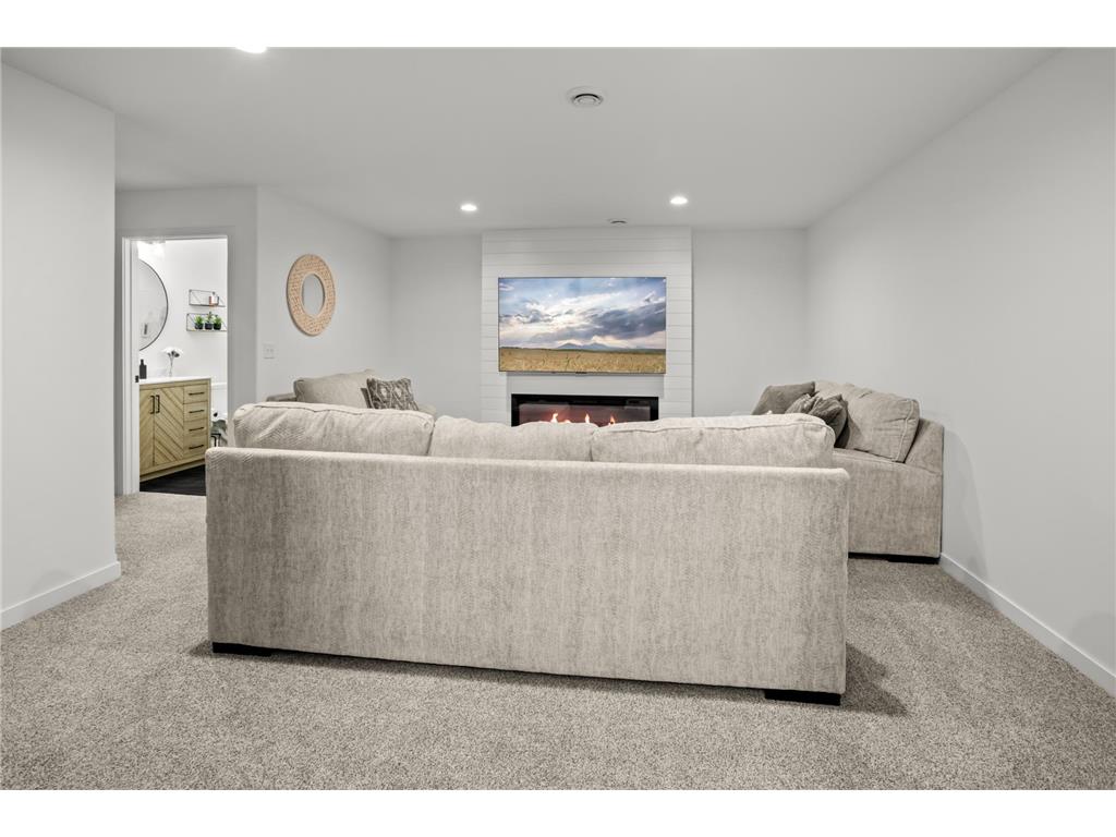 1038 Ashley Drive W West Fargo ND 58078 7095658 image38