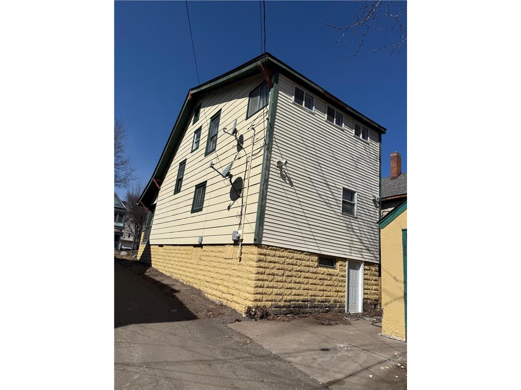 1038 Edgerton Street Saint Paul MN 55101 7079256 image43