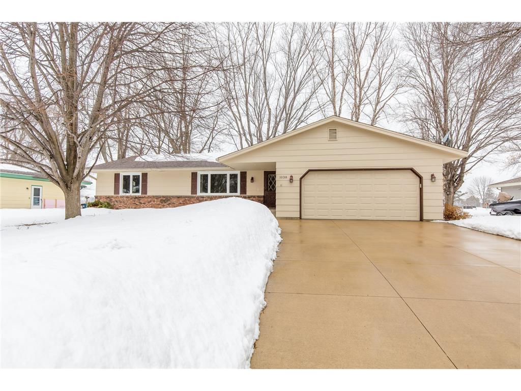 1038 Pierce Street S, Shakopee, MN 55379 MLS 6340676 Edina Realty