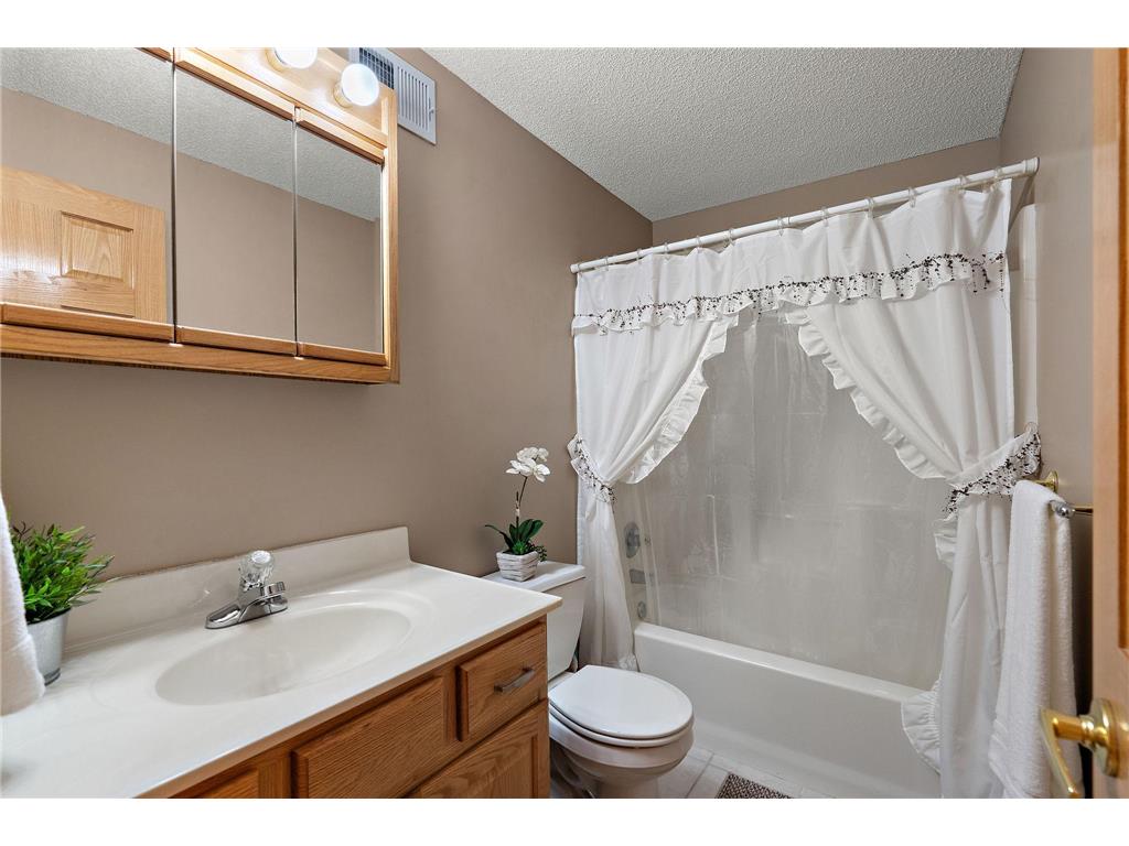1038 Prairie View Drive SW Hutchinson MN 55350 7074645 image29