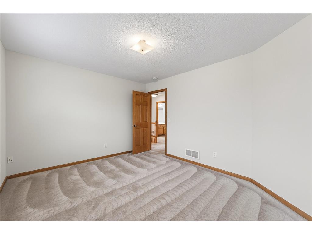 10385 Yates Drive N Brooklyn Park MN 55443 7046629 image31