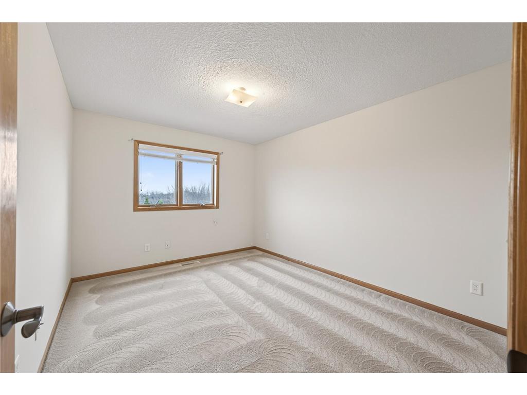 10385 Yates Drive N Brooklyn Park MN 55443 7046629 image32