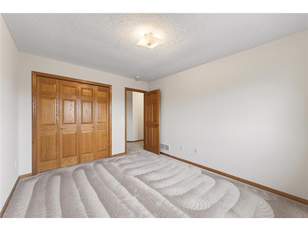 10385 Yates Drive N Brooklyn Park MN 55443 7046629 image33