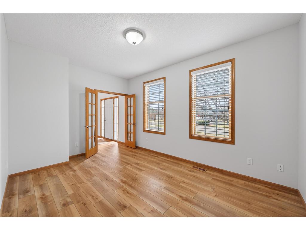 10385 Yates Drive N Brooklyn Park MN 55443 7046629 image8