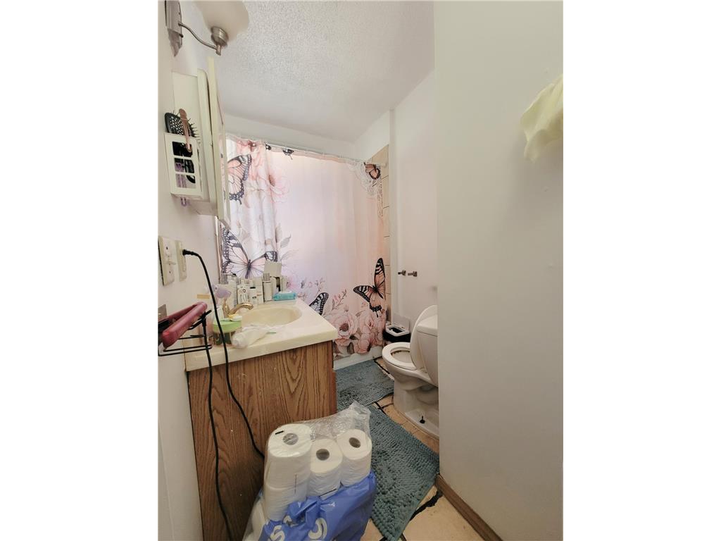 1039 Edgerton Street Saint Paul MN 55130 6792785 image14